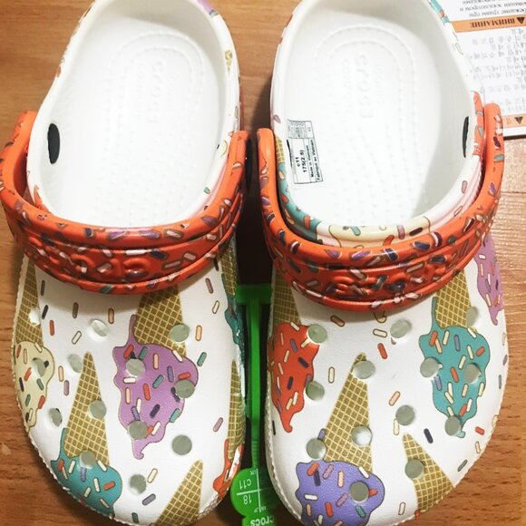 NWT Crocs Kids Girls Shoes Ice Cream Clogs, Slip On Shoes 11 12 13 - Picture 1 of 3